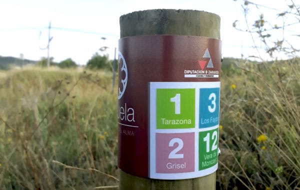 Baliza del sendero © UTM Desarrollos