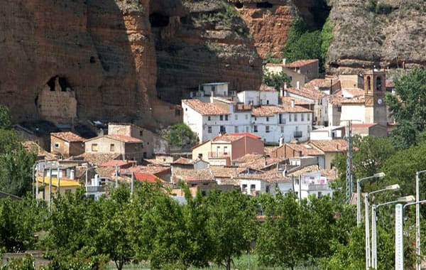 Vista general de la población desde el Camino de Veruela © DPZ